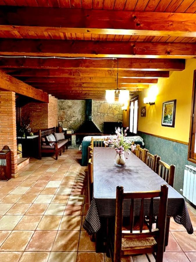 Spacious House In Ogassa With Terrace And Bbq Buitenkant foto